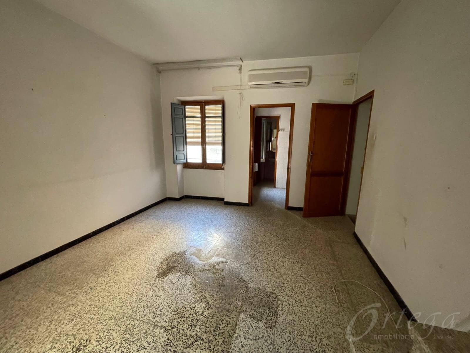 2 bedroom Townhouse for sale in Cehegin with garage - € 35,000 (Ref: 8504808)