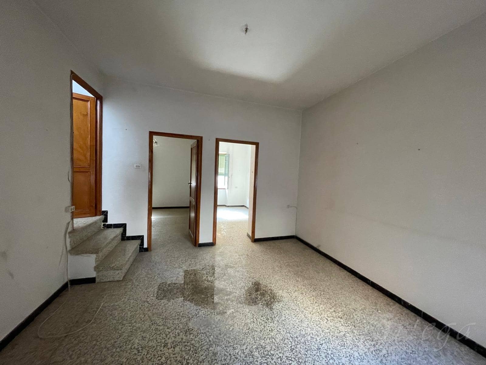 2 bedroom Townhouse for sale in Cehegin with garage - € 35,000 (Ref: 8504808)