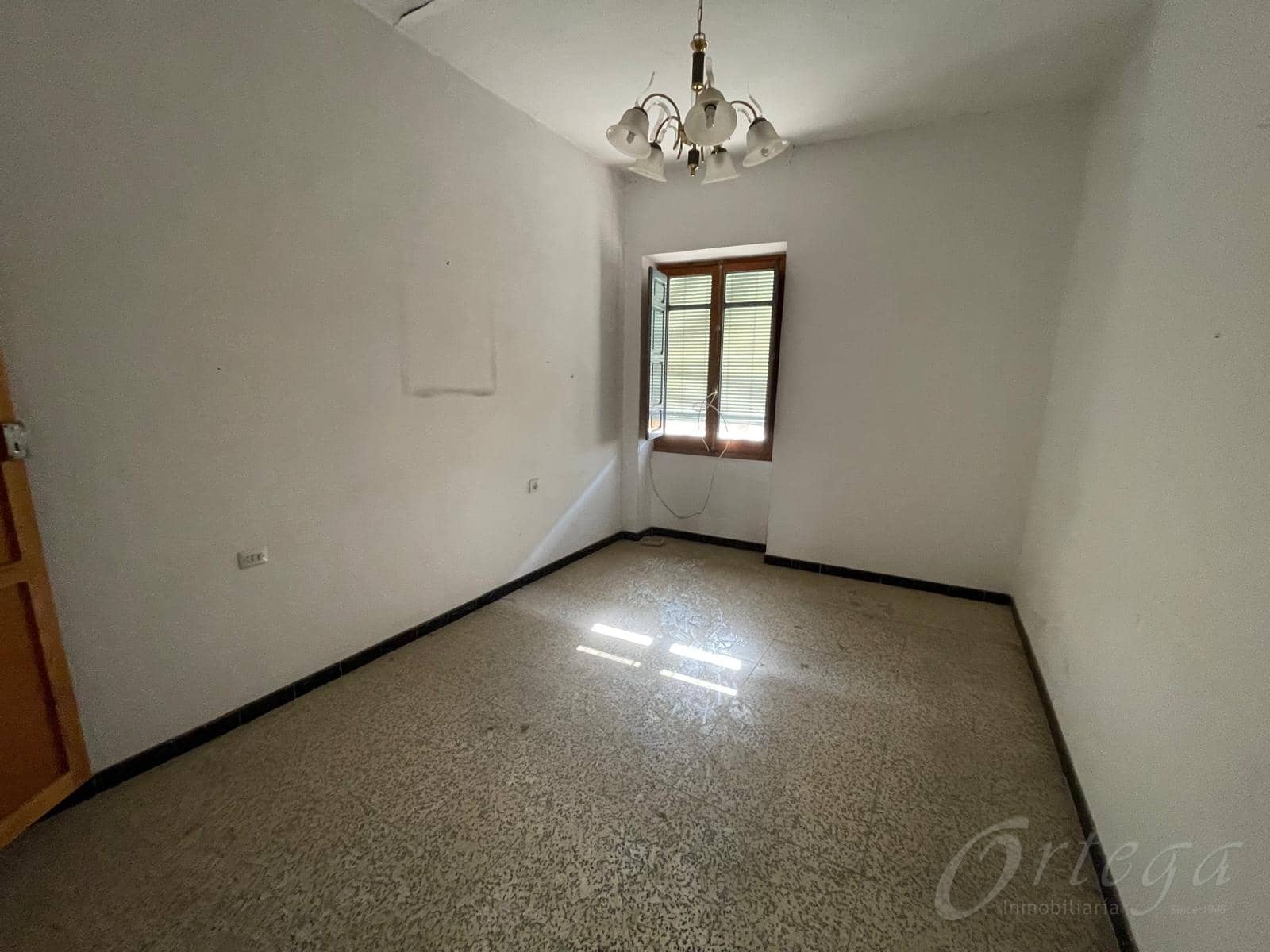 2 bedroom Townhouse for sale in Cehegin with garage - € 35,000 (Ref: 8504808)