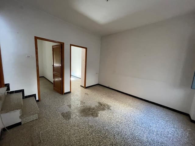 2 bedroom Townhouse for sale in Cehegín with garage - € 35,000 (Ref: 8504808)