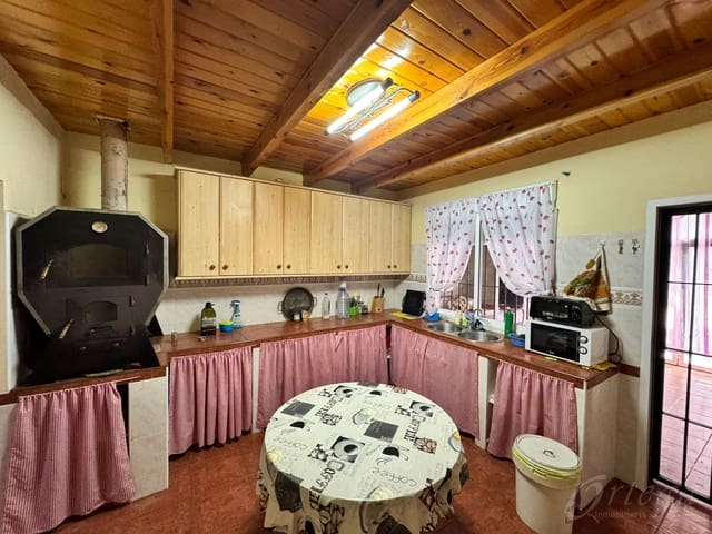 4 makuuhuone Maalaistalo myytävänä paikassa Caravaca de la Cruz mukana uima-altaan 
autotalli - 215 000 € (Ref: 8532801)