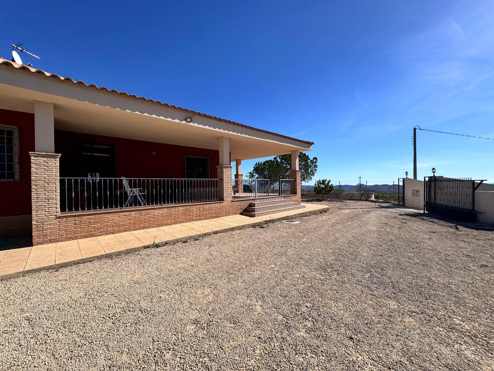 4 bedroom Finca/Country House for sale in Bullas with pool garage - € 264,000 (Ref: 8548884)