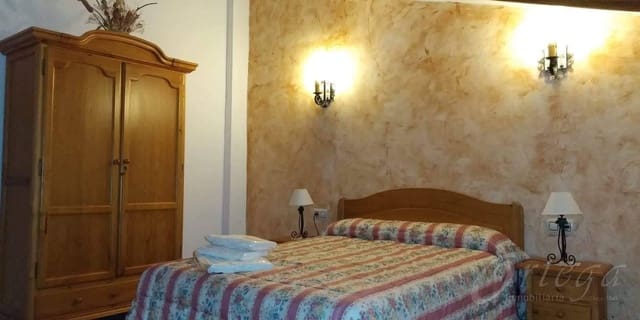 4 bedroom Finca/Country House for rent in Moratalla with garage - € 450 (Ref: 8664326)