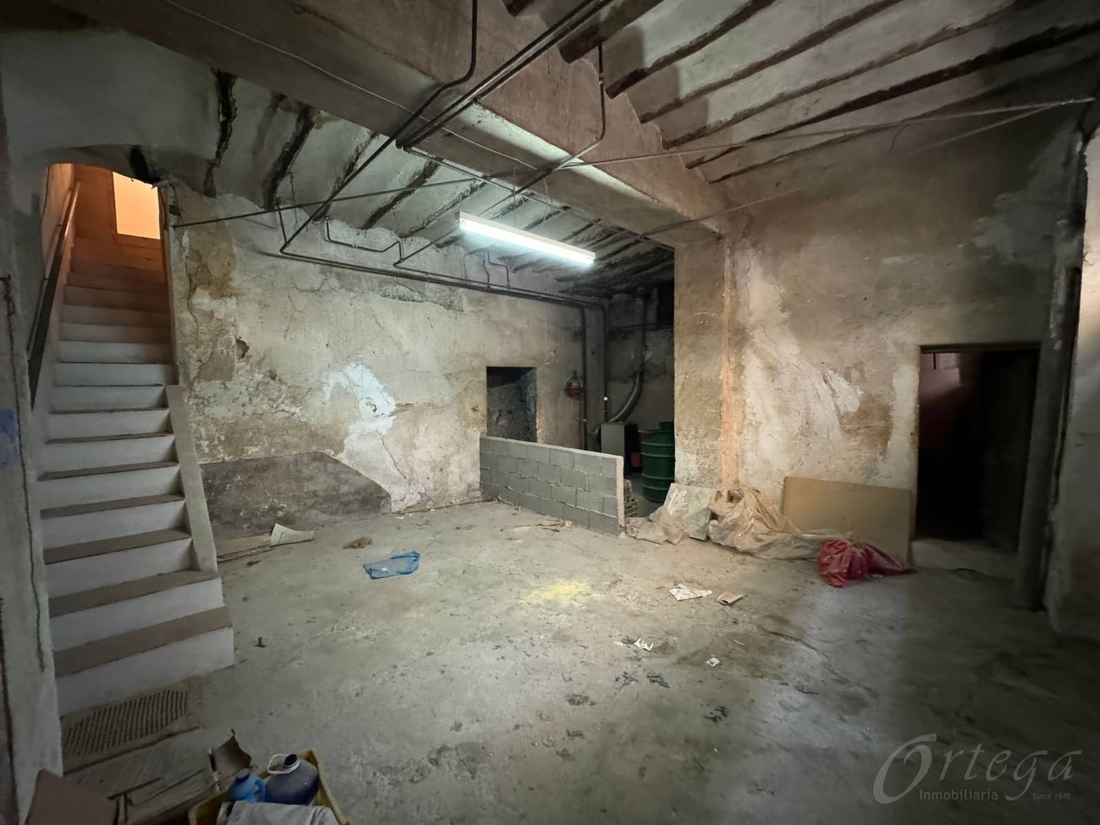 4 makuuhuone Omakotitalo myytävänä paikassa Cehegin mukana 
autotalli - 69 500 € (Ref: 8664644)