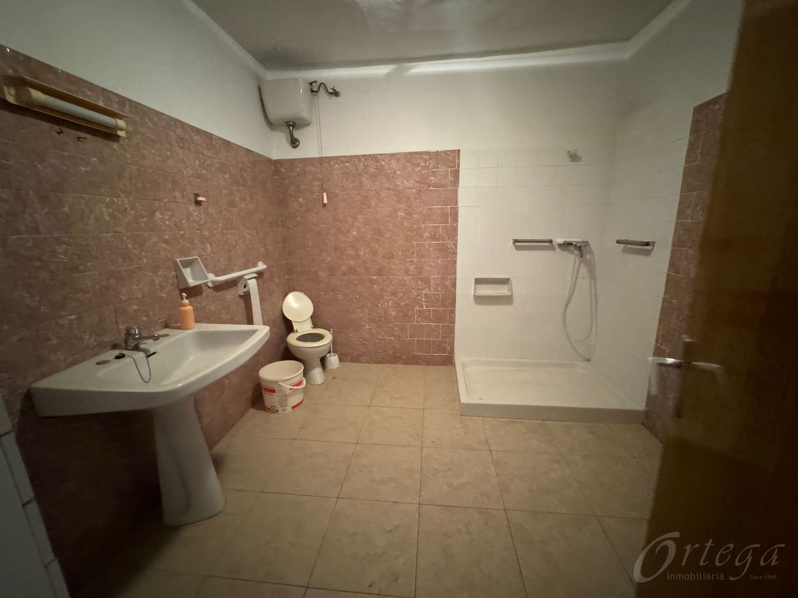 4 makuuhuone Omakotitalo myytävänä paikassa Cehegin mukana 
autotalli - 69 500 € (Ref: 8664644)