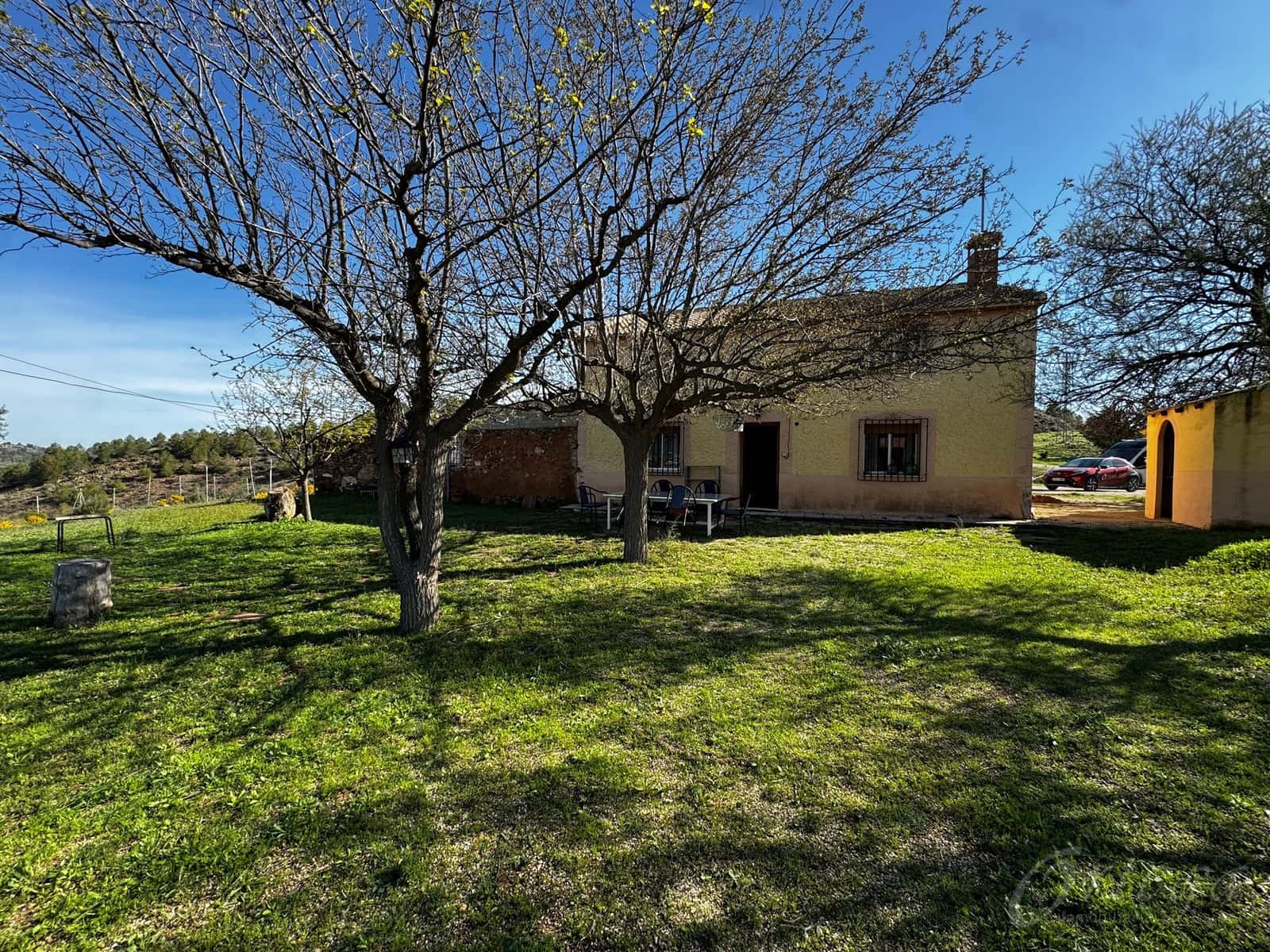 3 slaapkamer Finca/Landhuis te koop in Cehegin met garage - € 118.000 (Ref: 9486963)