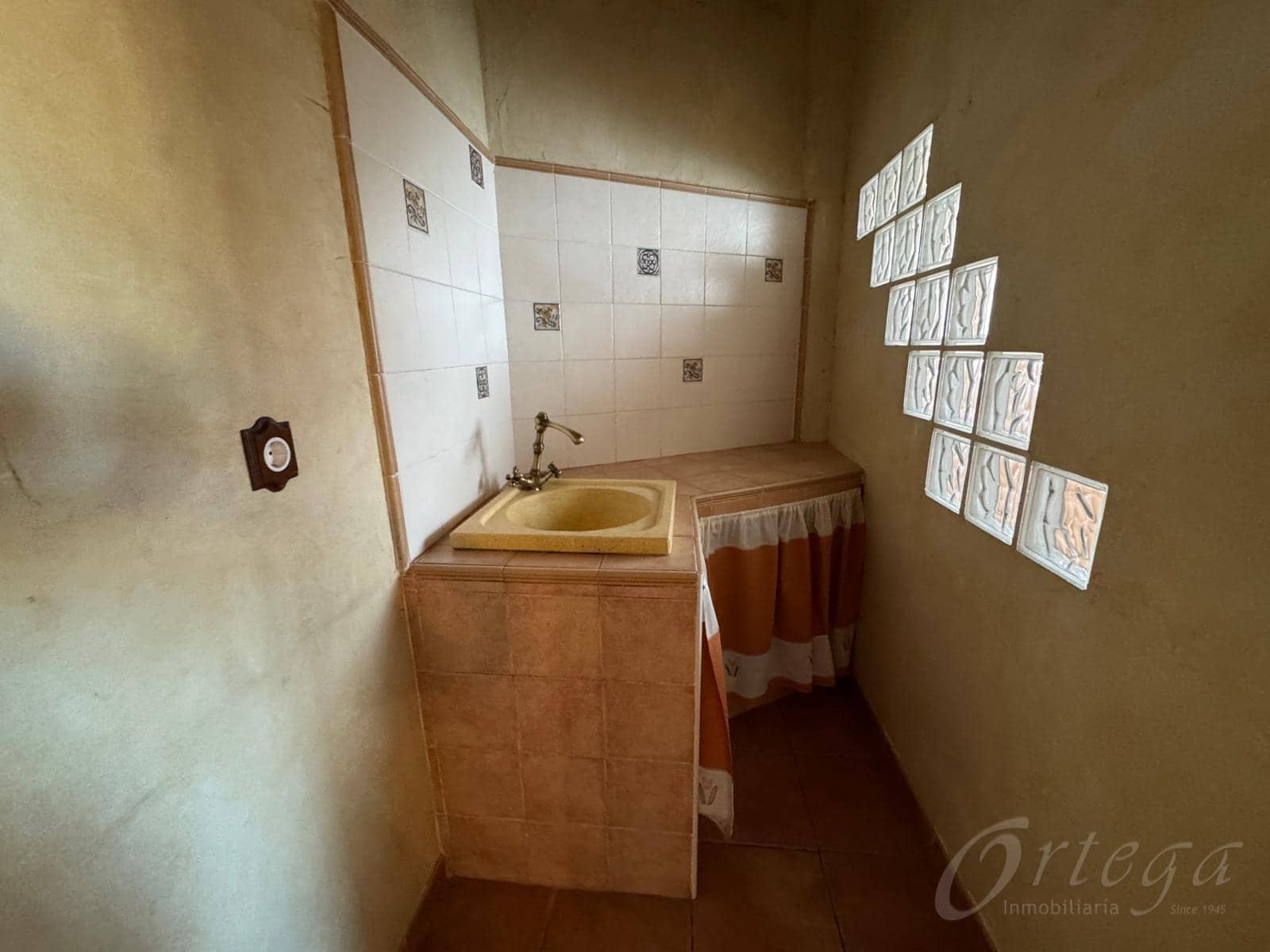 Casa de 4 habitaciones en Cehegín en venta con garaje - 230.000 € (Ref: 9486966)