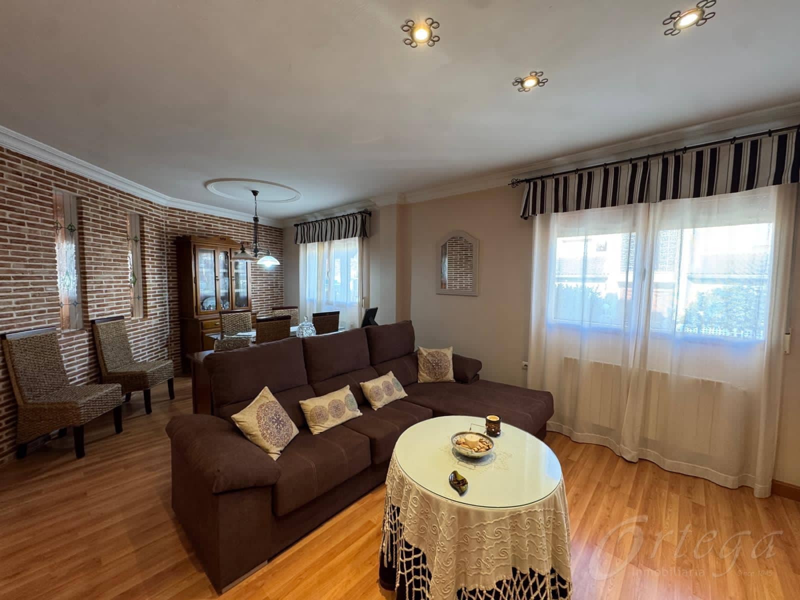 Casa de 4 habitaciones en Cehegín en venta con garaje - 230.000 € (Ref: 9486966)