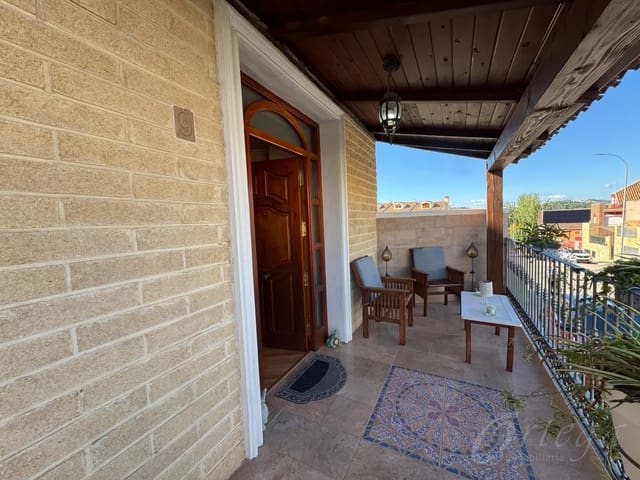 Casa de 4 habitaciones en Cehegín en venta con garaje - 230.000 € (Ref: 9486966)