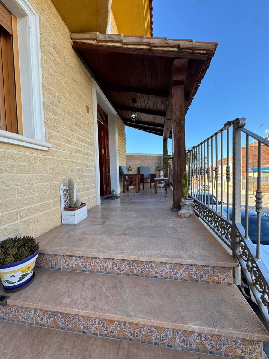 Casa de 4 habitaciones en Cehegín en venta con garaje - 230.000 € (Ref: 9486966)