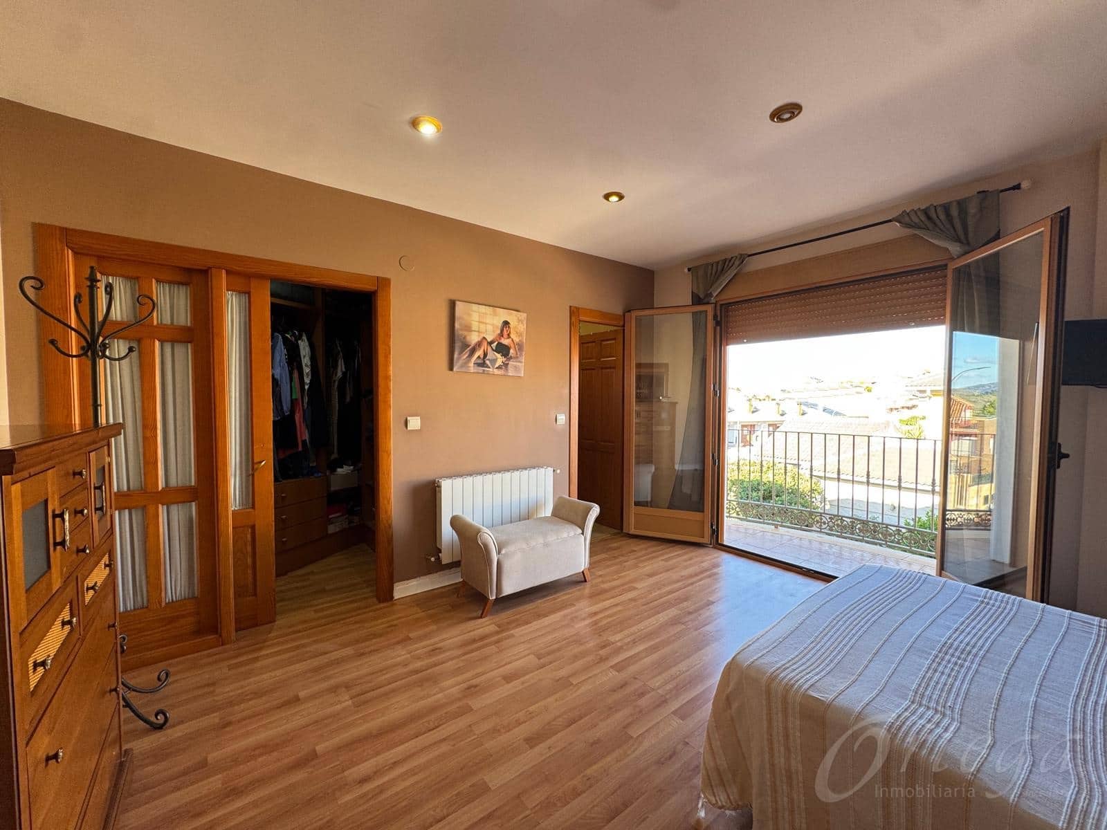 Casa de 4 habitaciones en Cehegín en venta con garaje - 230.000 € (Ref: 9486966)