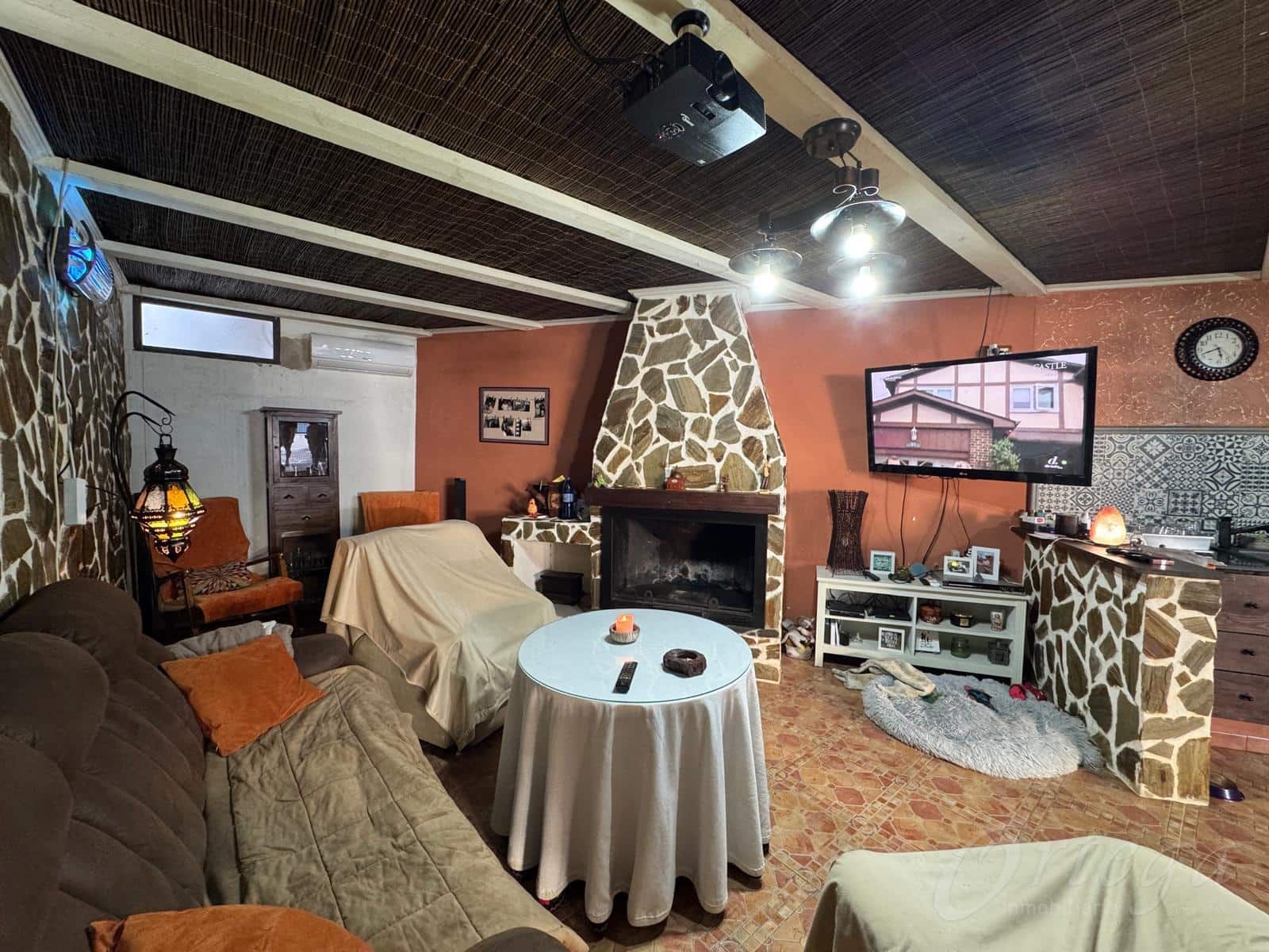 Casa de 4 habitaciones en Cehegín en venta con garaje - 230.000 € (Ref: 9486966)