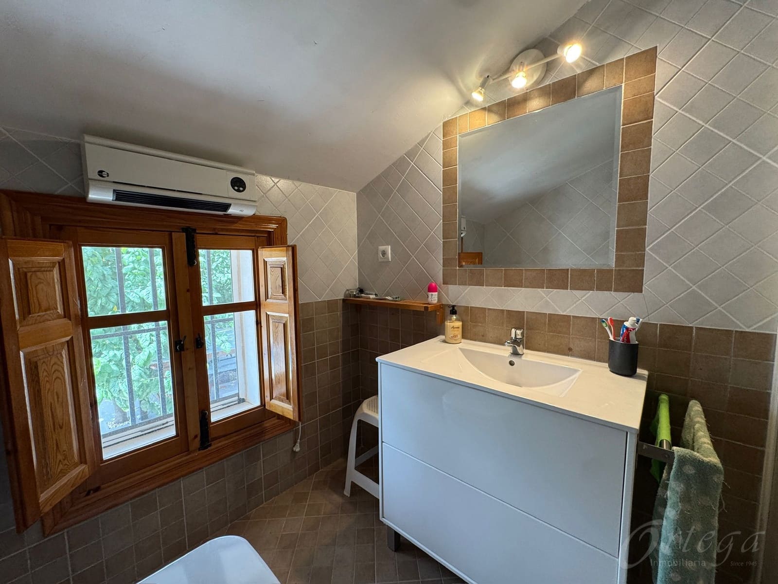 6 sypialnia Finka/Dom wiejski na sprzedaż w Cehegin z basenem garażem - 205 000 € (Ref: 9486967)