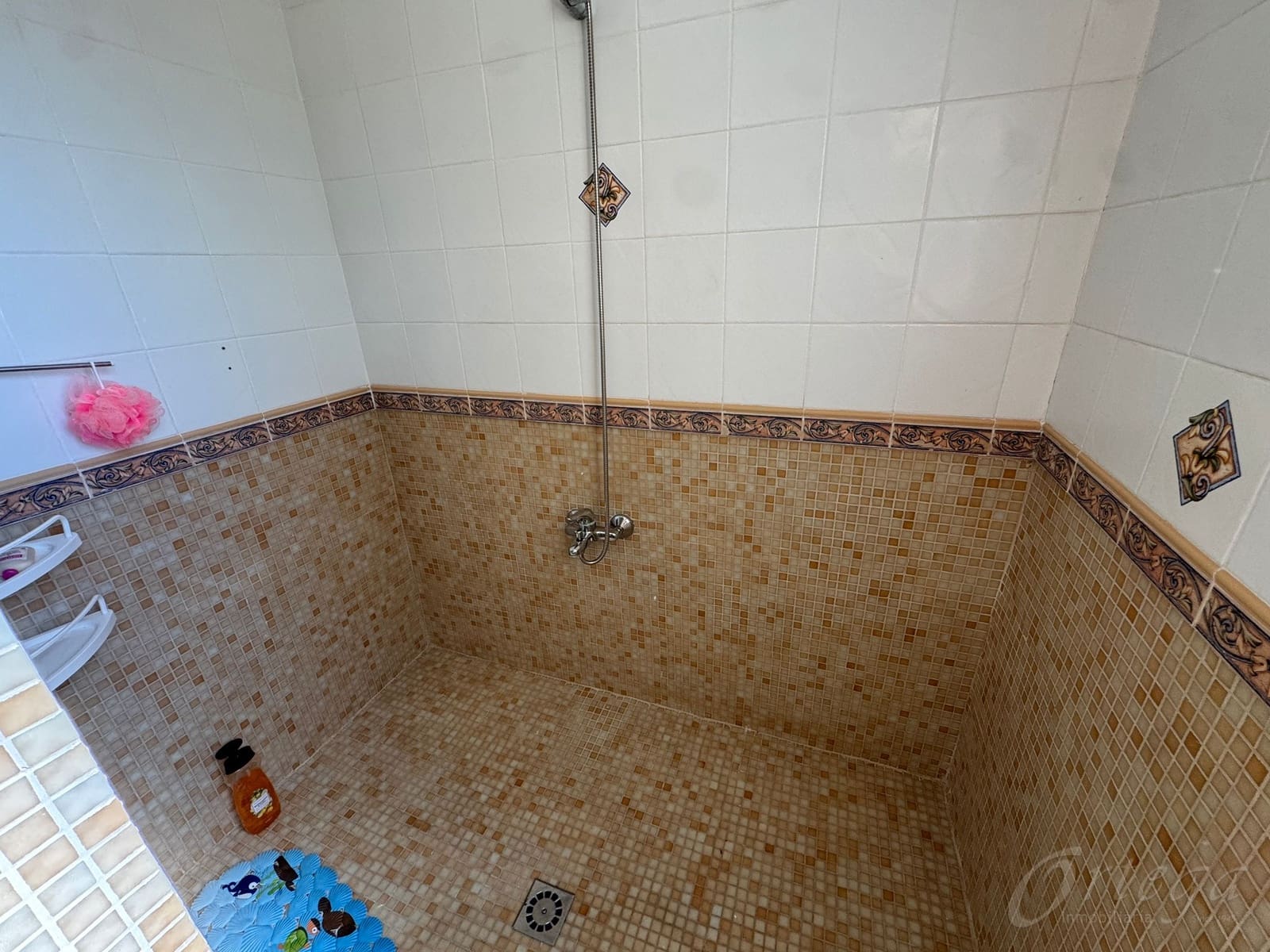 3 makuuhuone Maalaistalo myytävänä paikassa Benablon mukana uima-altaan 
autotalli - 185 000 € (Ref: 9486971)