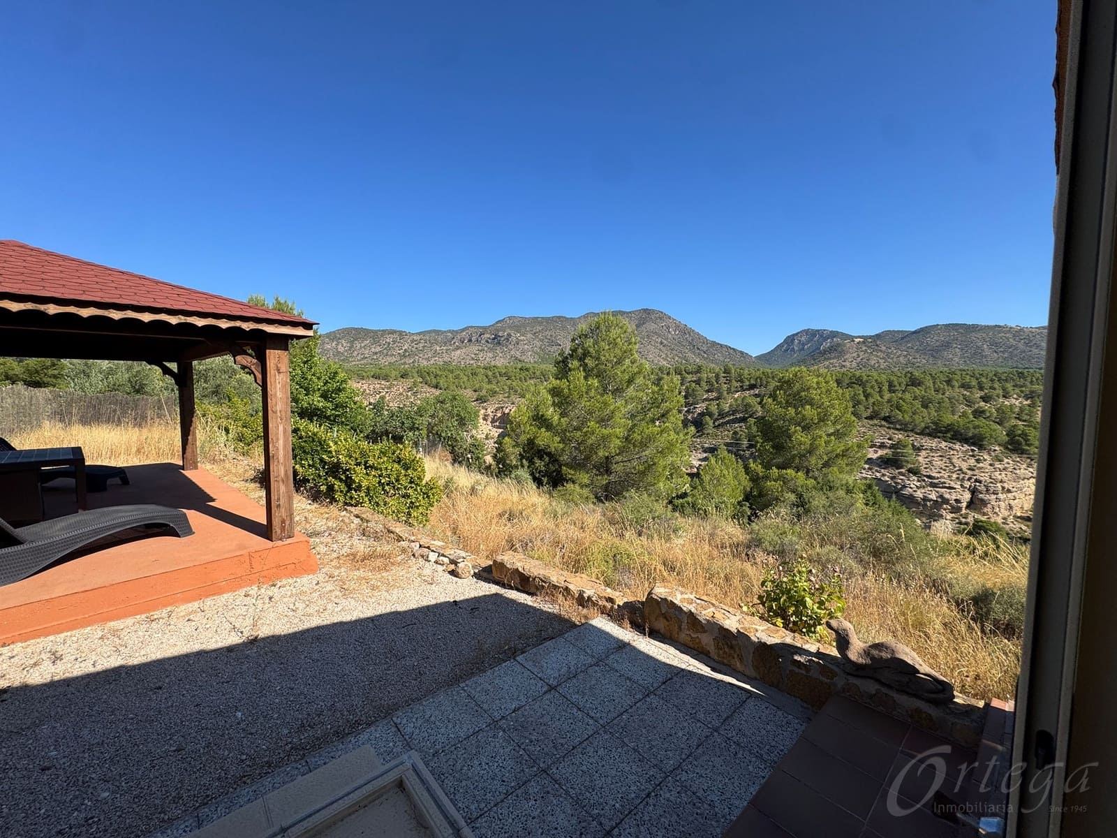 3 makuuhuone Maalaistalo myytävänä paikassa Benablon mukana uima-altaan 
autotalli - 185 000 € (Ref: 9486971)