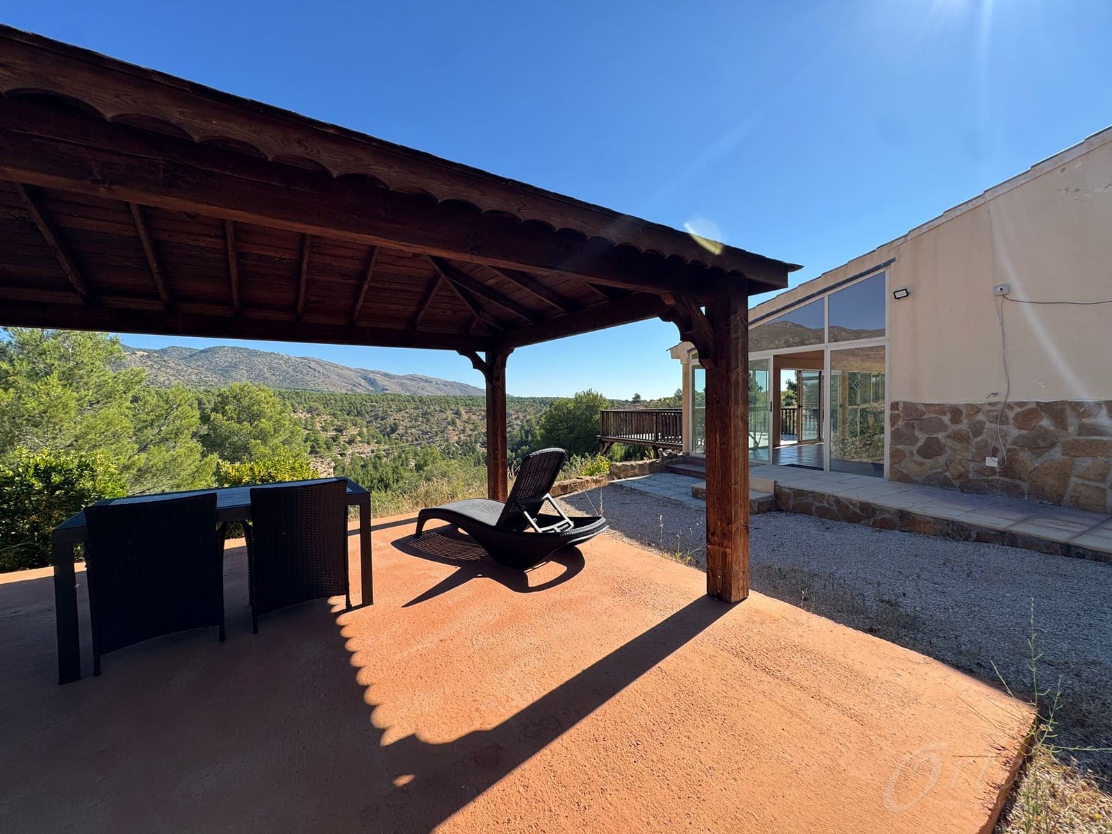 3 makuuhuone Maalaistalo myytävänä paikassa Benablon mukana uima-altaan 
autotalli - 185 000 € (Ref: 9486971)