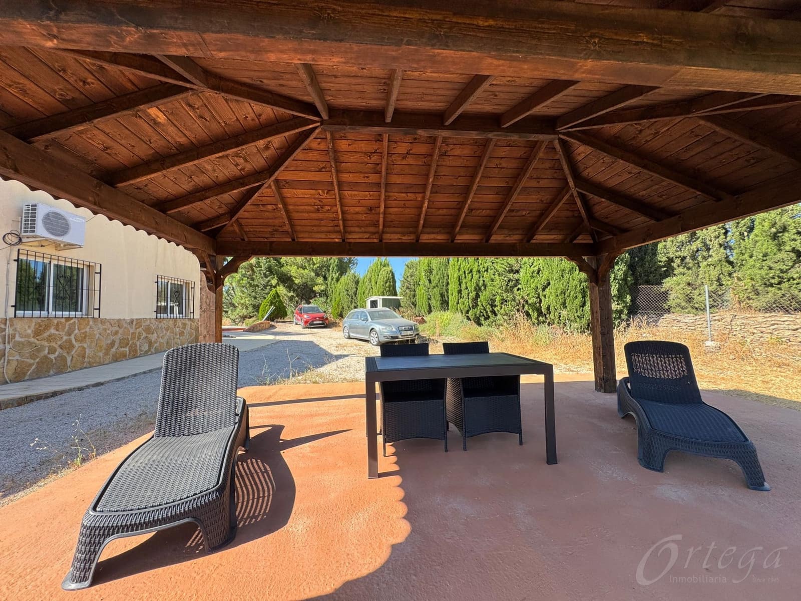 3 makuuhuone Maalaistalo myytävänä paikassa Benablon mukana uima-altaan 
autotalli - 185 000 € (Ref: 9486971)