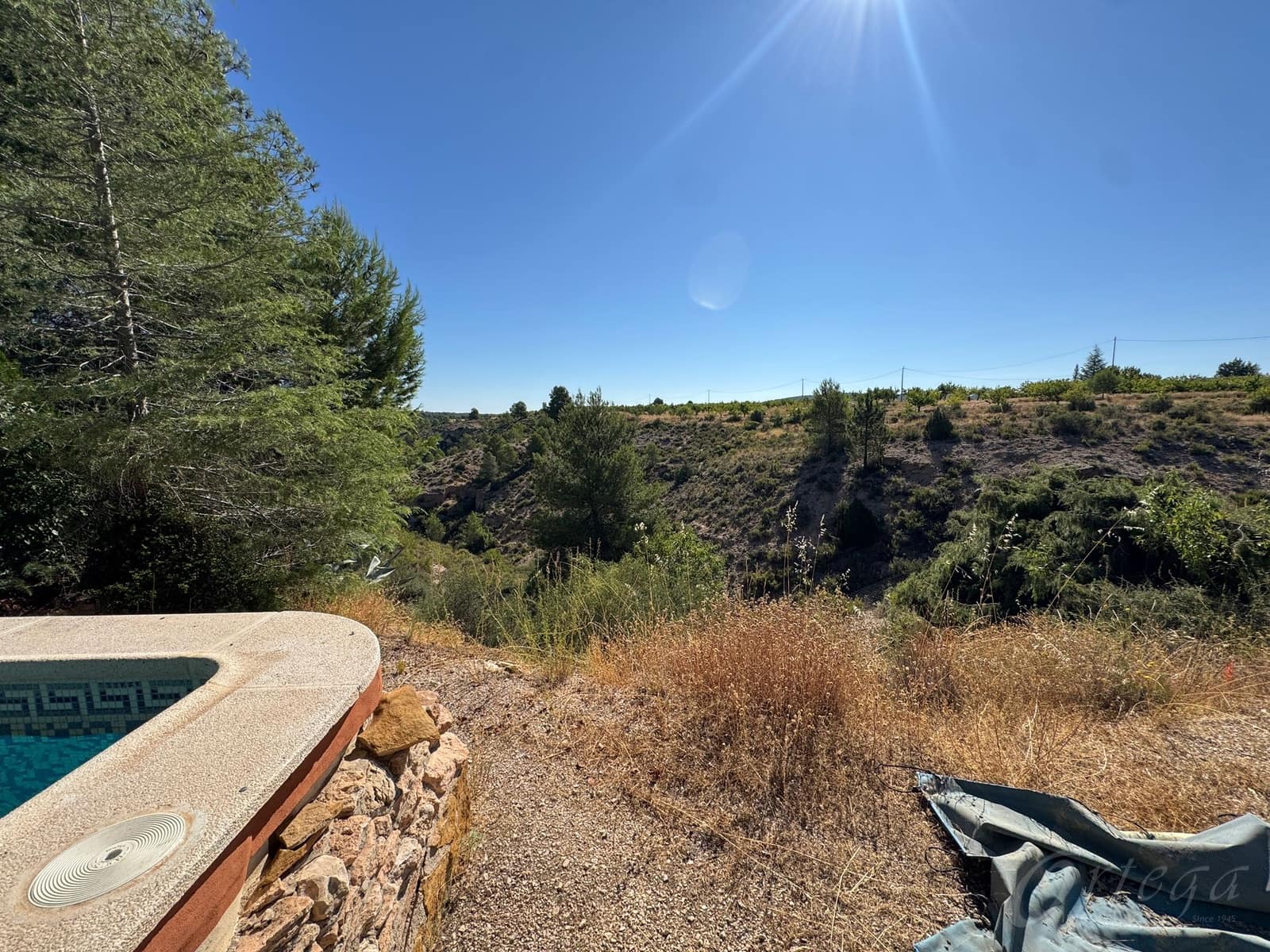 3 makuuhuone Maalaistalo myytävänä paikassa Benablon mukana uima-altaan 
autotalli - 185 000 € (Ref: 9486971)