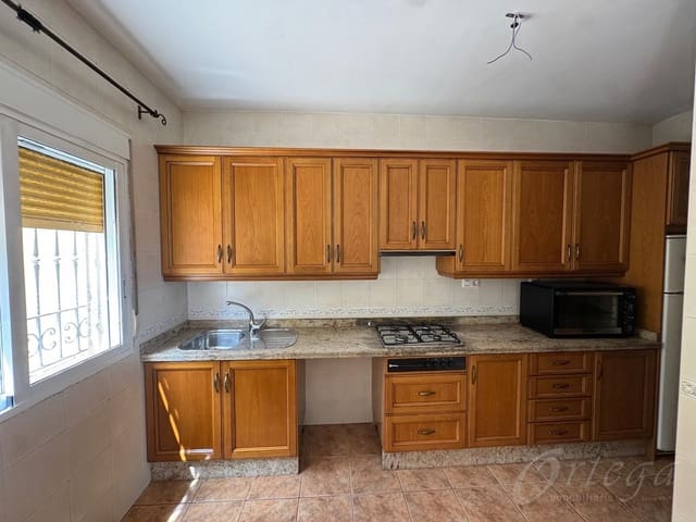 3 makuuhuone Maalaistalo myytävänä paikassa Bullas mukana 
autotalli - 225 000 € (Ref: 9486973)