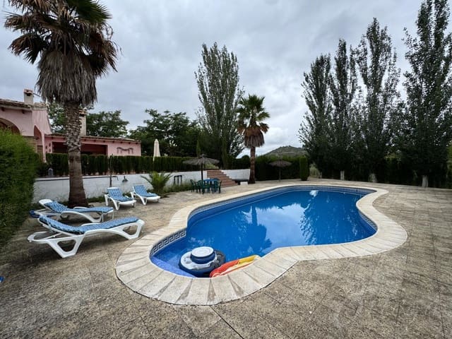 3 soveværelse Finca/Landehus til salg i Cehegín med swimmingpool garage - € 220.000 (Ref: 9486975)