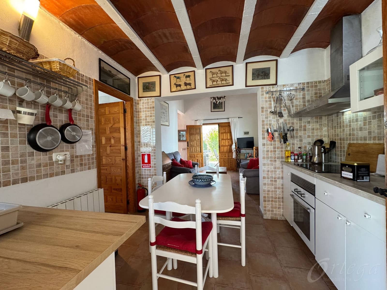 4 makuuhuone Maalaistalo myytävänä paikassa Cehegin mukana uima-altaan 
autotalli - 247 000 € (Ref: 9486978)