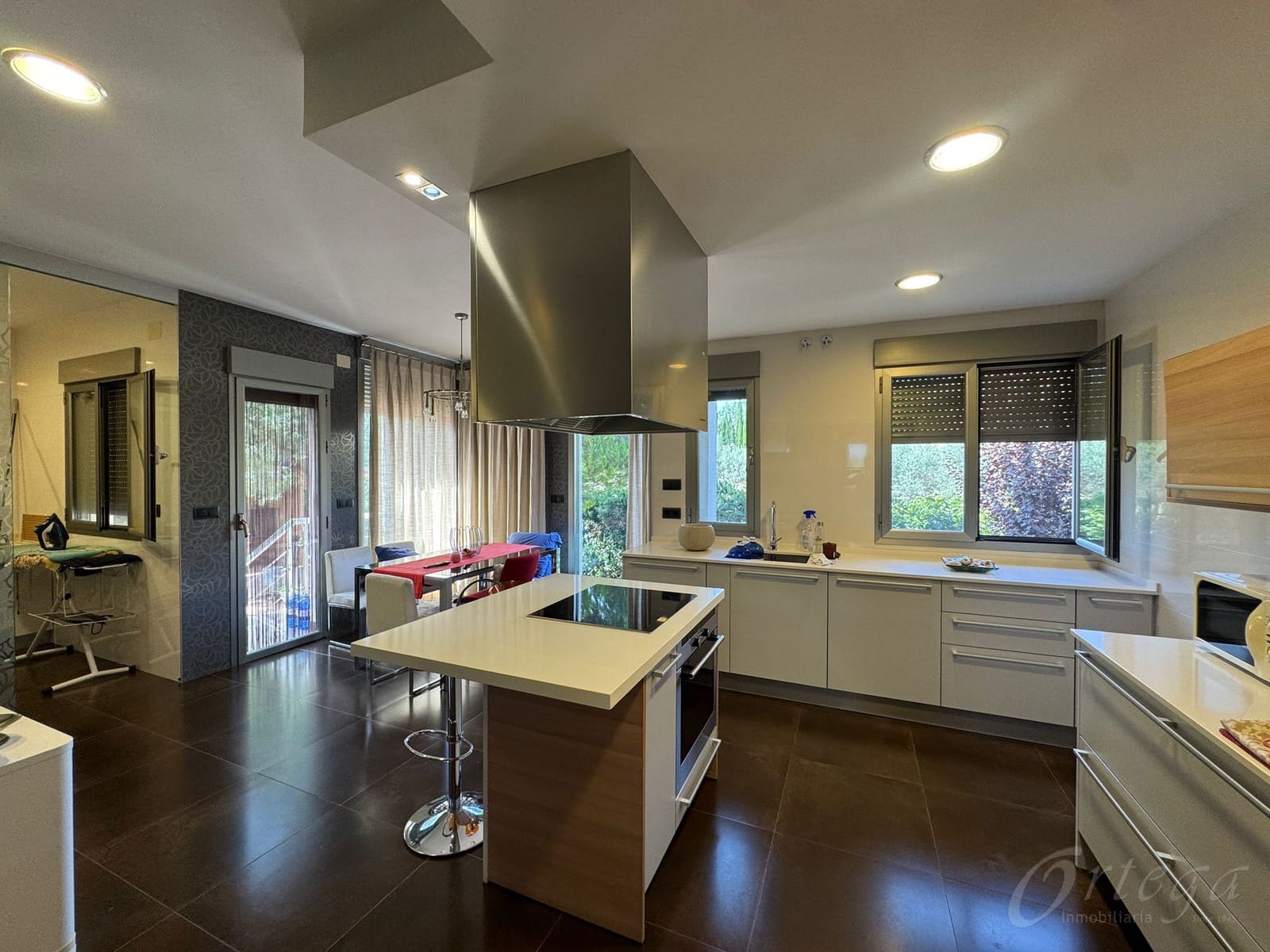 4 makuuhuone Maalaistalo myytävänä paikassa Cehegin mukana uima-altaan 
autotalli - 610 000 € (Ref: 9486979)