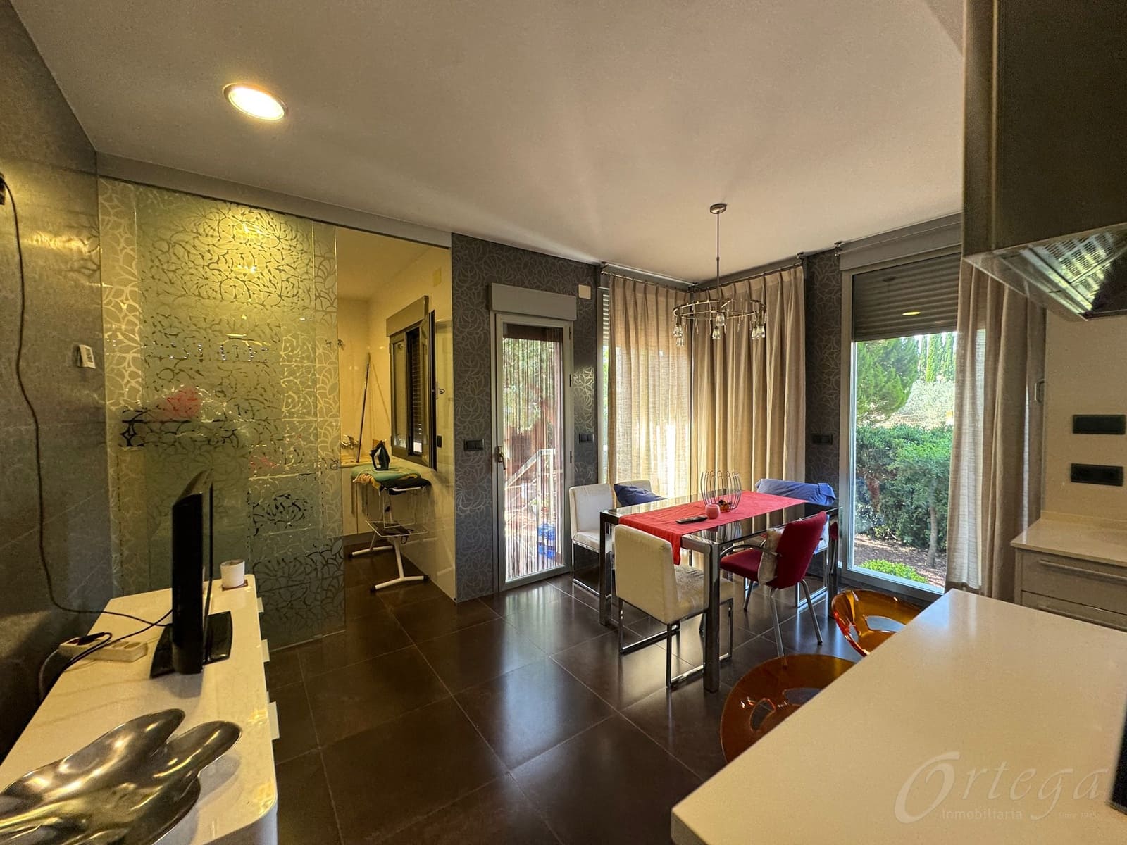 4 makuuhuone Maalaistalo myytävänä paikassa Cehegin mukana uima-altaan 
autotalli - 610 000 € (Ref: 9486979)