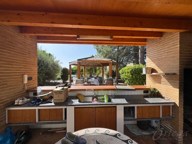 4 makuuhuone Maalaistalo myytävänä paikassa Cehegín mukana uima-altaan 
autotalli - 610 000 € (Ref: 9486979)