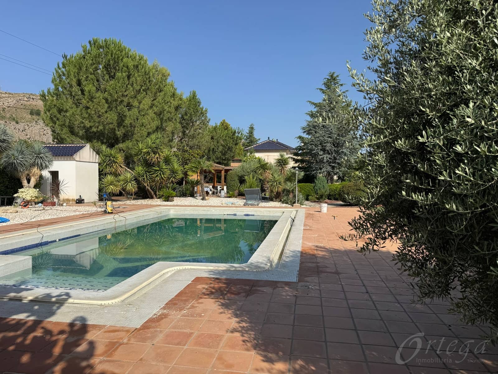 4 makuuhuone Maalaistalo myytävänä paikassa Cehegin mukana uima-altaan 
autotalli - 610 000 € (Ref: 9486979)