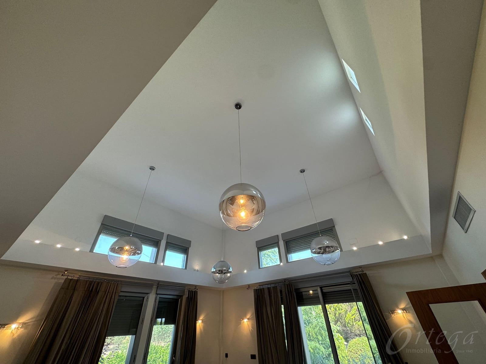 4 makuuhuone Maalaistalo myytävänä paikassa Cehegin mukana uima-altaan 
autotalli - 610 000 € (Ref: 9486979)