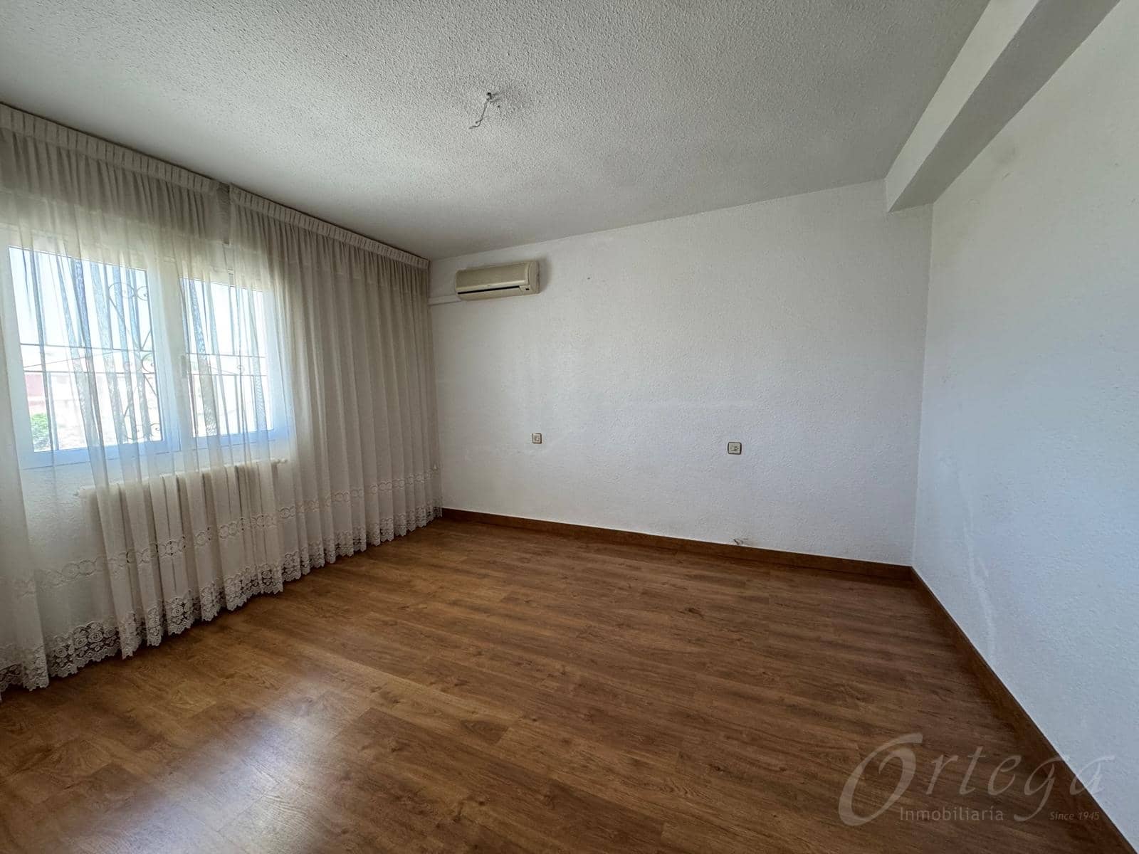 4 quarto Casa em Banda para venda em Cehegin com garagem - 170 000 € (Ref: 9486981)