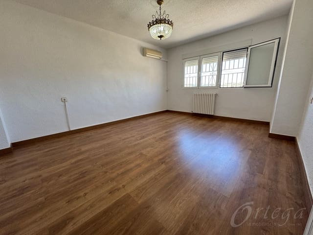 4 quarto Casa em Banda para venda em Cehegín com garagem - 170 000 € (Ref: 9486981)