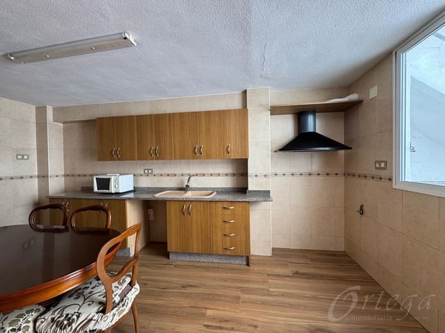 4 quarto Casa em Banda para venda em Cehegín com garagem - 170 000 € (Ref: 9486981)