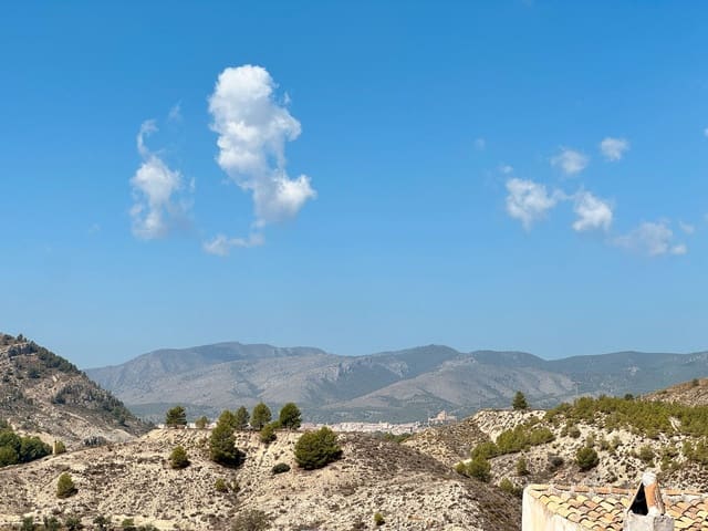 4 makuuhuone Omakotitalo myytävänä paikassa Cehegín - 29 900 € (Ref: 9494106)