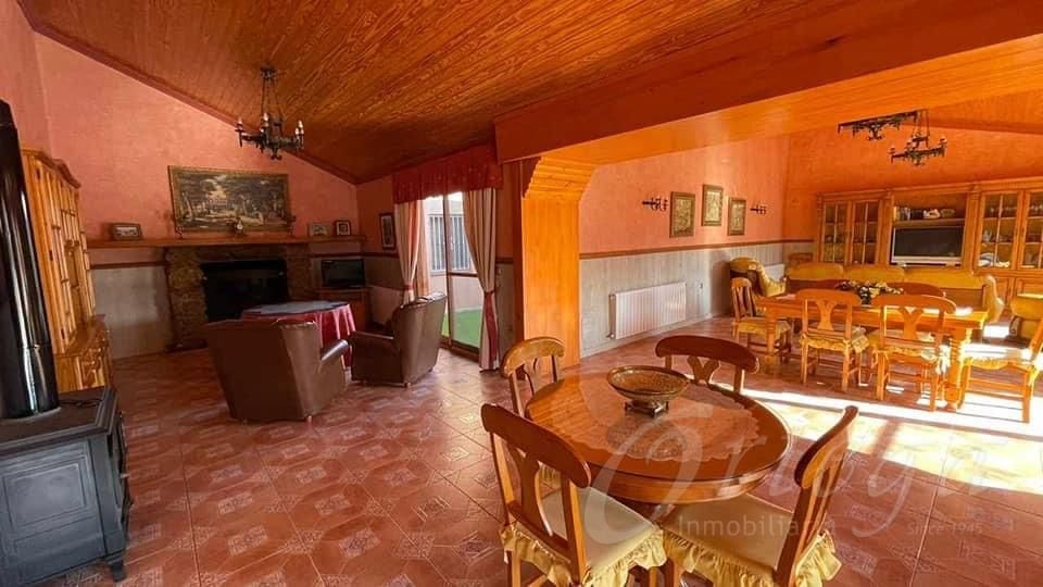 3 soverom Finca/Herregård til leie i Bullas med svømmebasseng garasje - € 1 200 (Ref: 9495342)