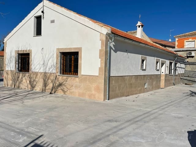 3 Zimmer Finca/Landgut zu vermieten in Caravaca de la Cruz mit Pool Garage - 1.100 € (Ref: 9524937)
