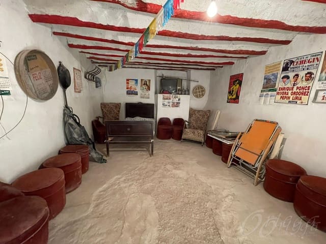 4 soveværelse Finca/Landehus til salg i Cehegín med swimmingpool garage - € 42.000 (Ref: 9524939)