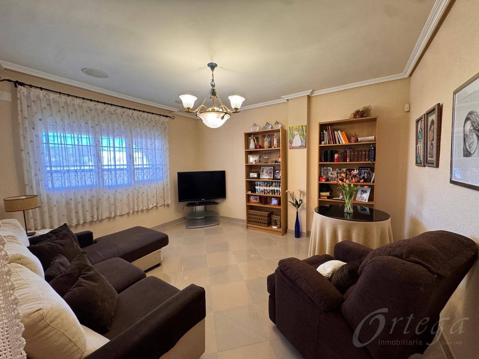 6 bedroom Villa for sale in Caravaca de la Cruz with garage - € 399,500 (Ref: 9694501)