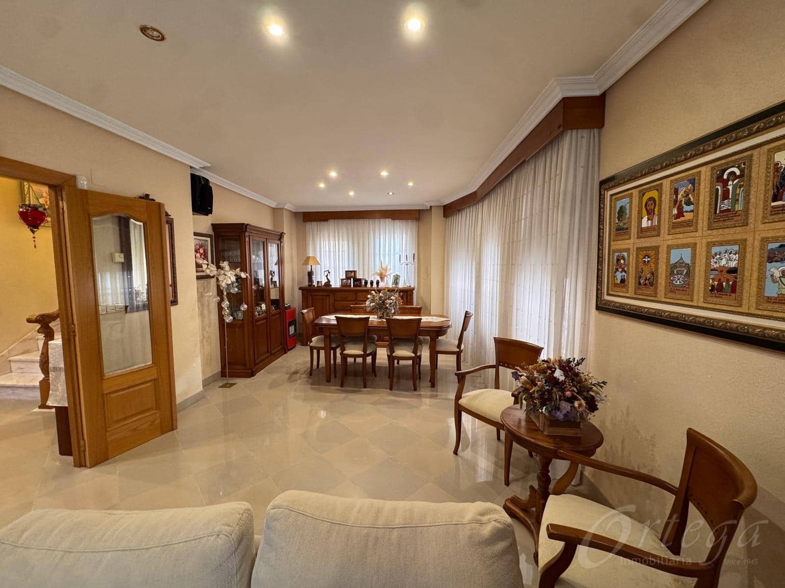 6 bedroom Villa for sale in Caravaca de la Cruz with garage - € 399,500 (Ref: 9694501)