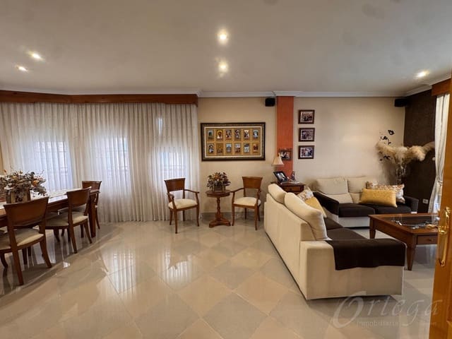 6 soveværelse Villa til salg i Caravaca de la Cruz med garage - € 399.500 (Ref: 9694501)