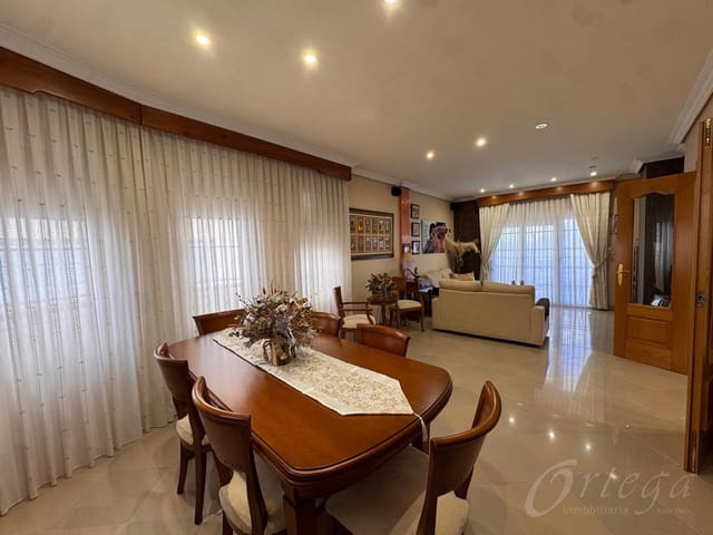 6 soveværelse Villa til salg i Caravaca de la Cruz med garage - € 399.500 (Ref: 9694501)