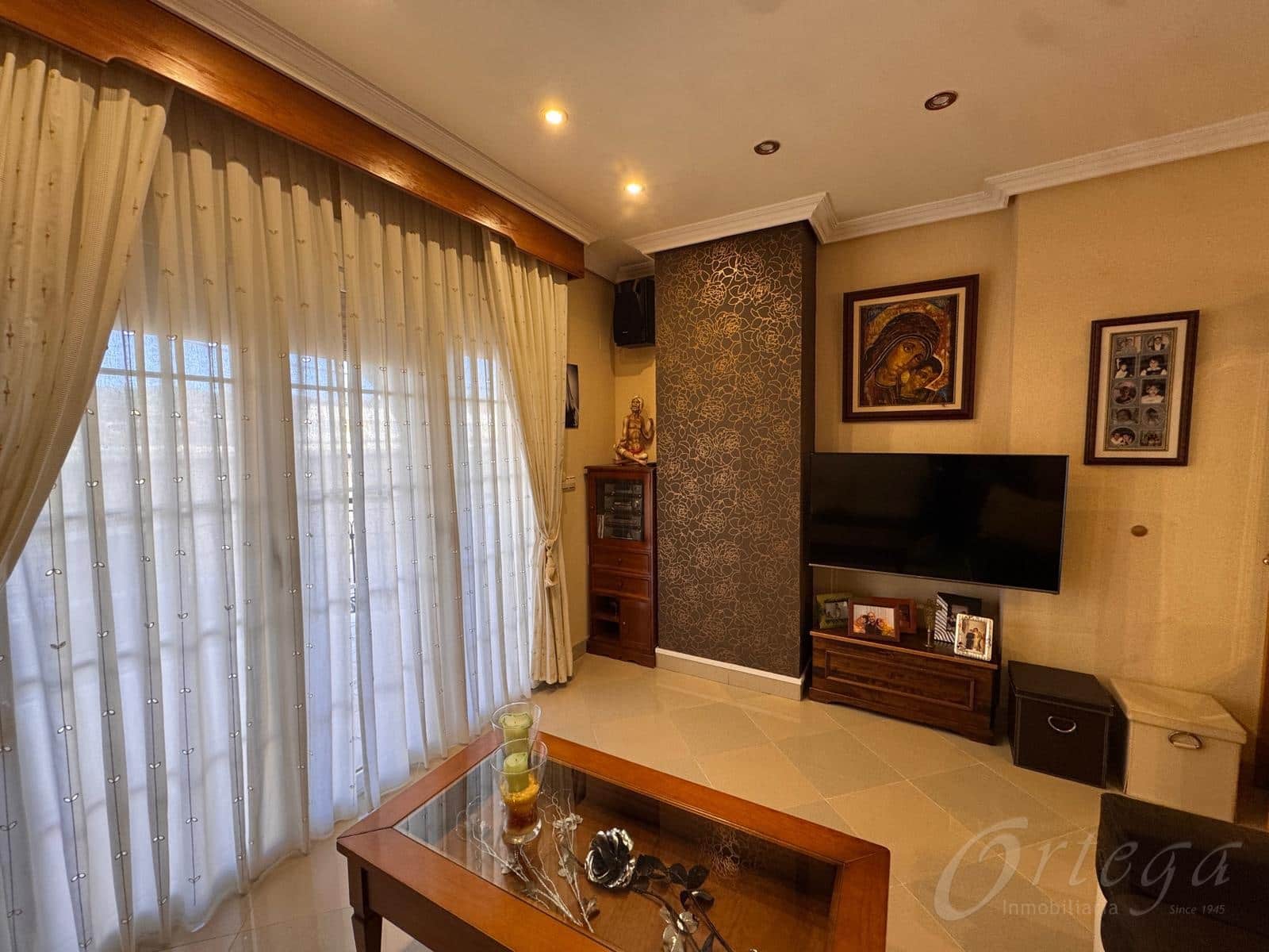 6 bedroom Villa for sale in Caravaca de la Cruz with garage - € 399,500 (Ref: 9694501)