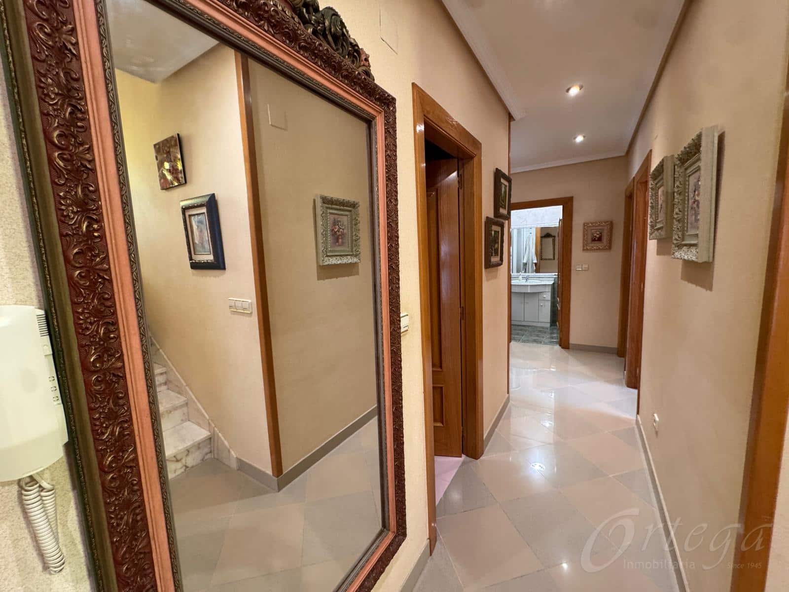 6 bedroom Villa for sale in Caravaca de la Cruz with garage - € 399,500 (Ref: 9694501)