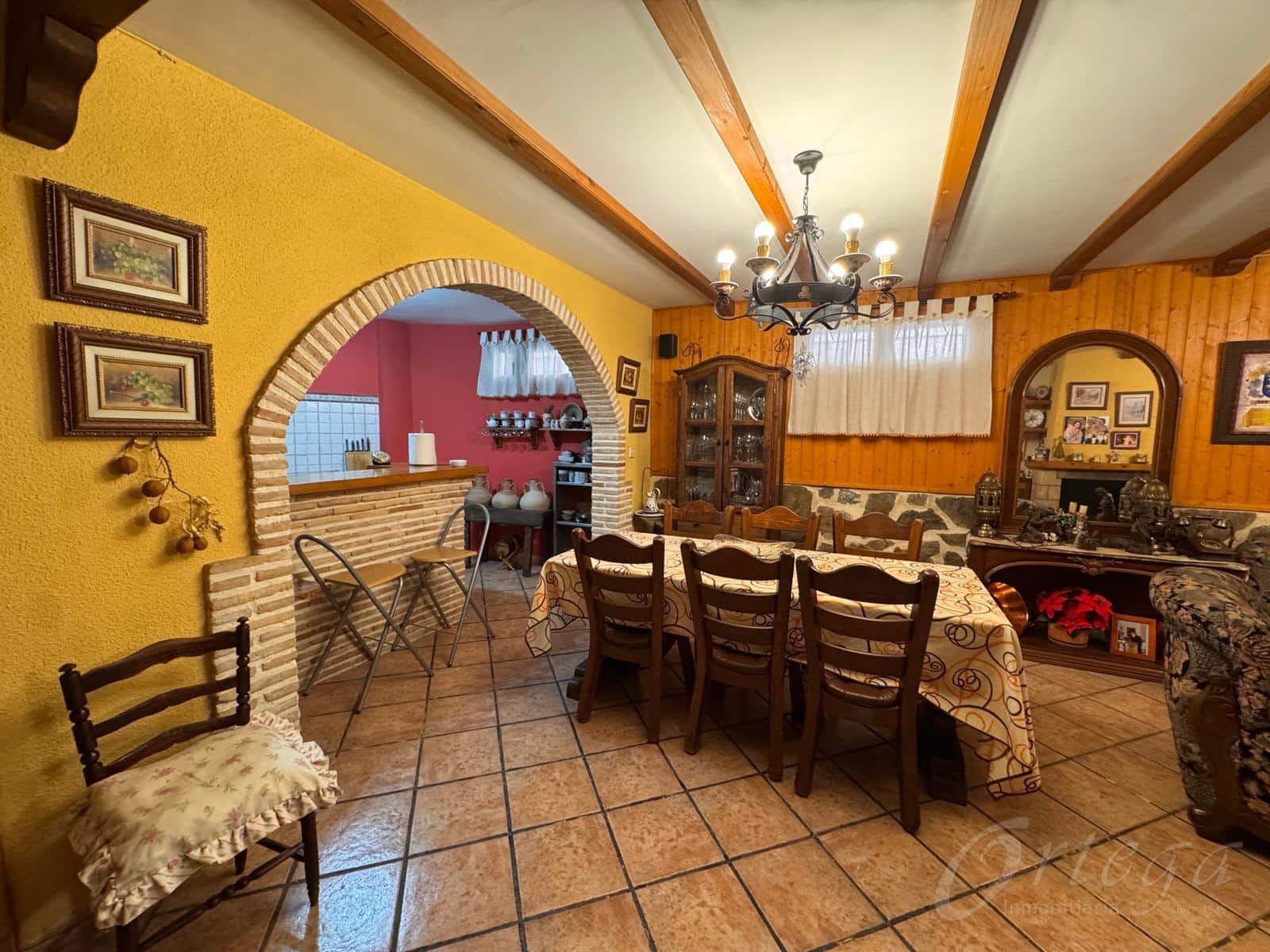 6 bedroom Villa for sale in Caravaca de la Cruz with garage - € 399,500 (Ref: 9694501)