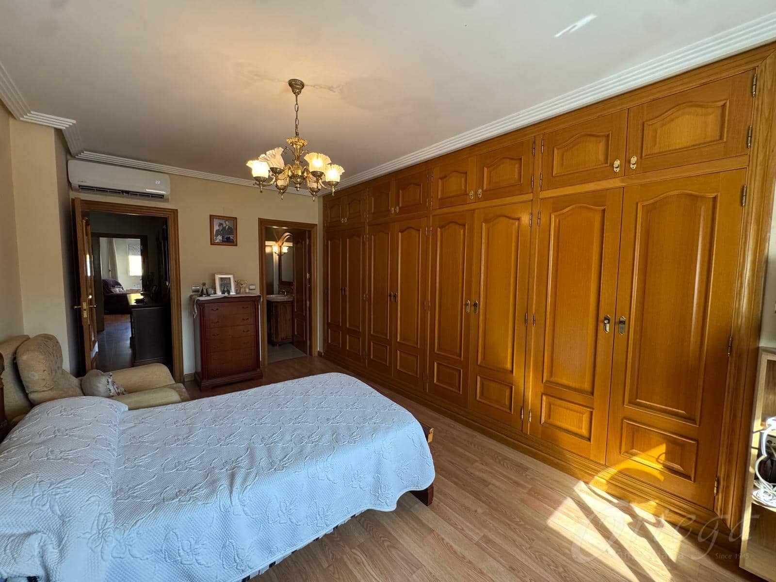 5 bedroom Villa for sale in Cehegin with garage - € 230,000 (Ref: 9694503)