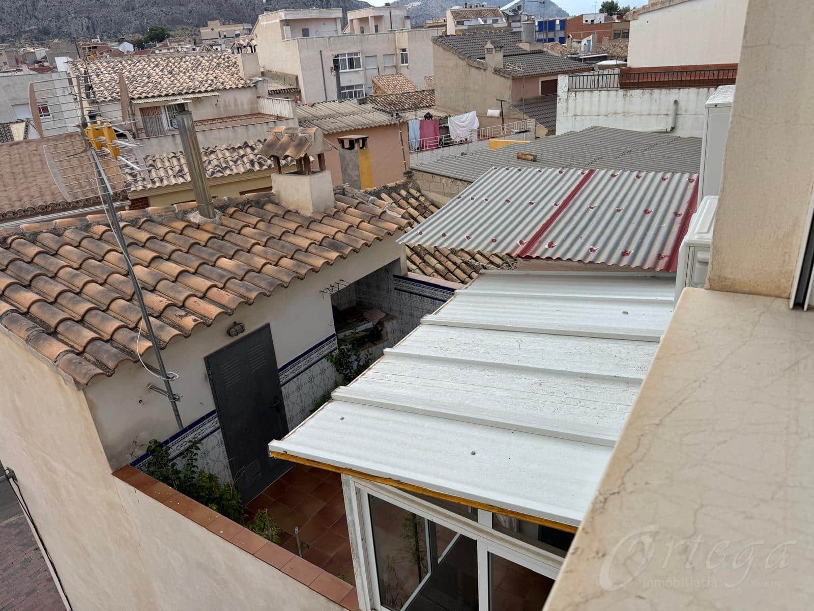 5 bedroom Villa for sale in Cehegin with garage - € 230,000 (Ref: 9694503)