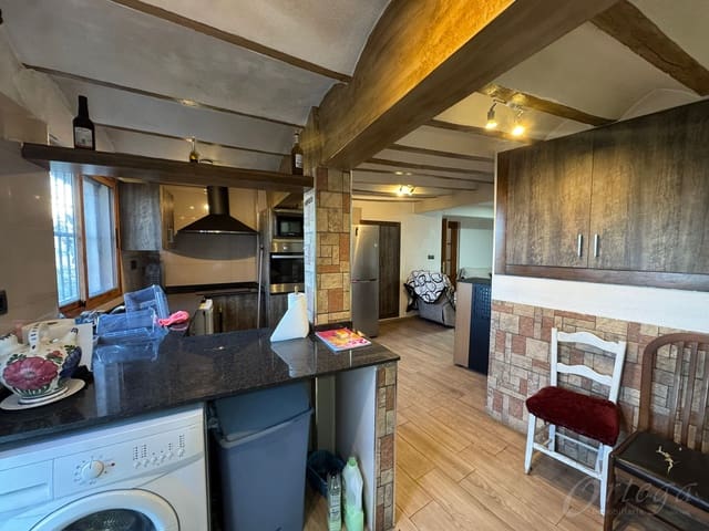 4 soveværelse Byhus til salg i Cehegín med garage - € 60.000 (Ref: 9714345)