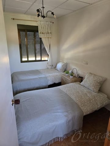 3 slaapkamer Finca/Landhuis te huur in Cehegín met garage - € 500 (Ref: 9772538)