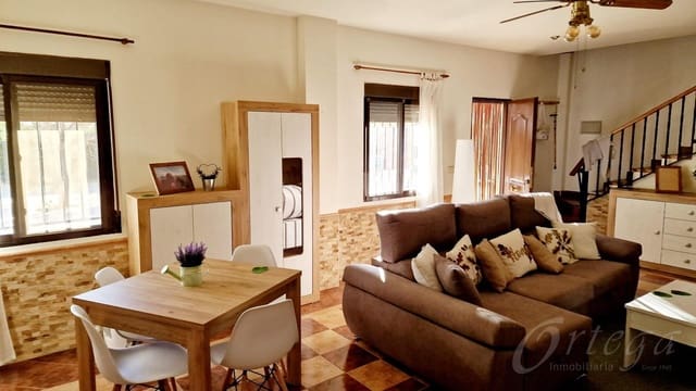 3 slaapkamer Finca/Landhuis te huur in Cehegín met garage - € 500 (Ref: 9772538)