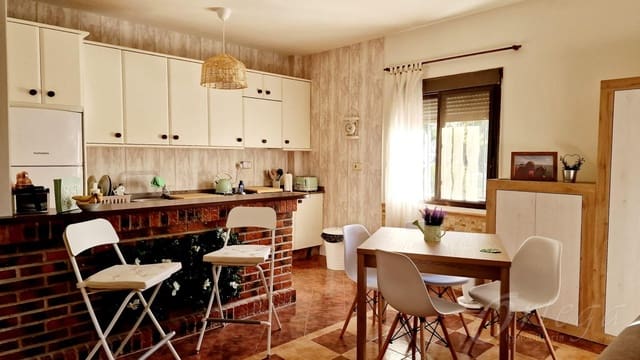 3 slaapkamer Finca/Landhuis te huur in Cehegín met garage - € 500 (Ref: 9772538)